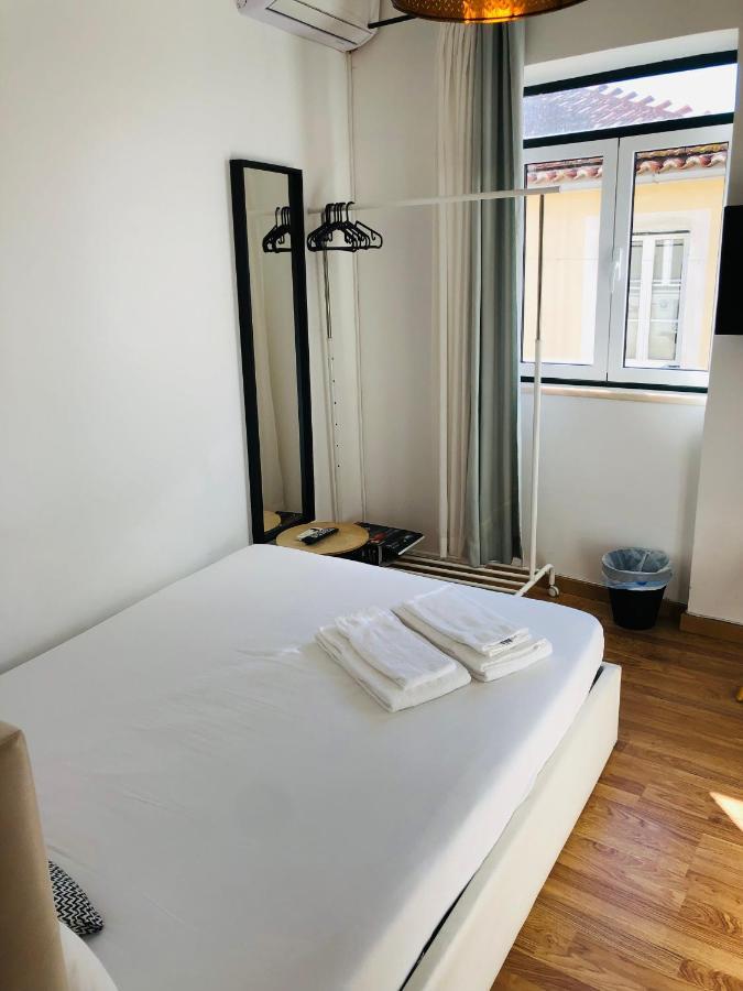 World Travelers Hotel Lisbon Bagian luar foto