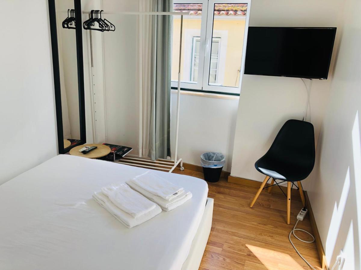 World Travelers Hotel Lisbon Bagian luar foto