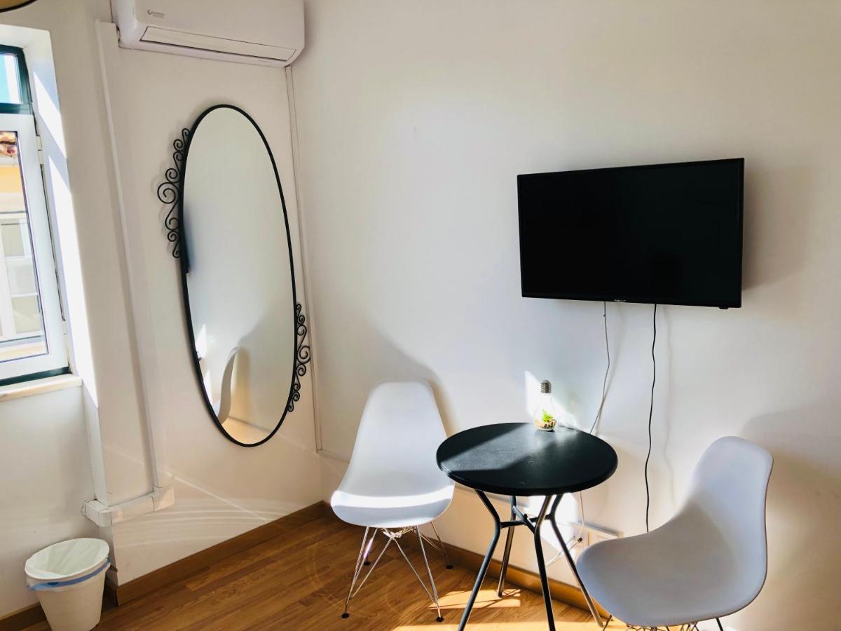 World Travelers Hotel Lisbon Bagian luar foto